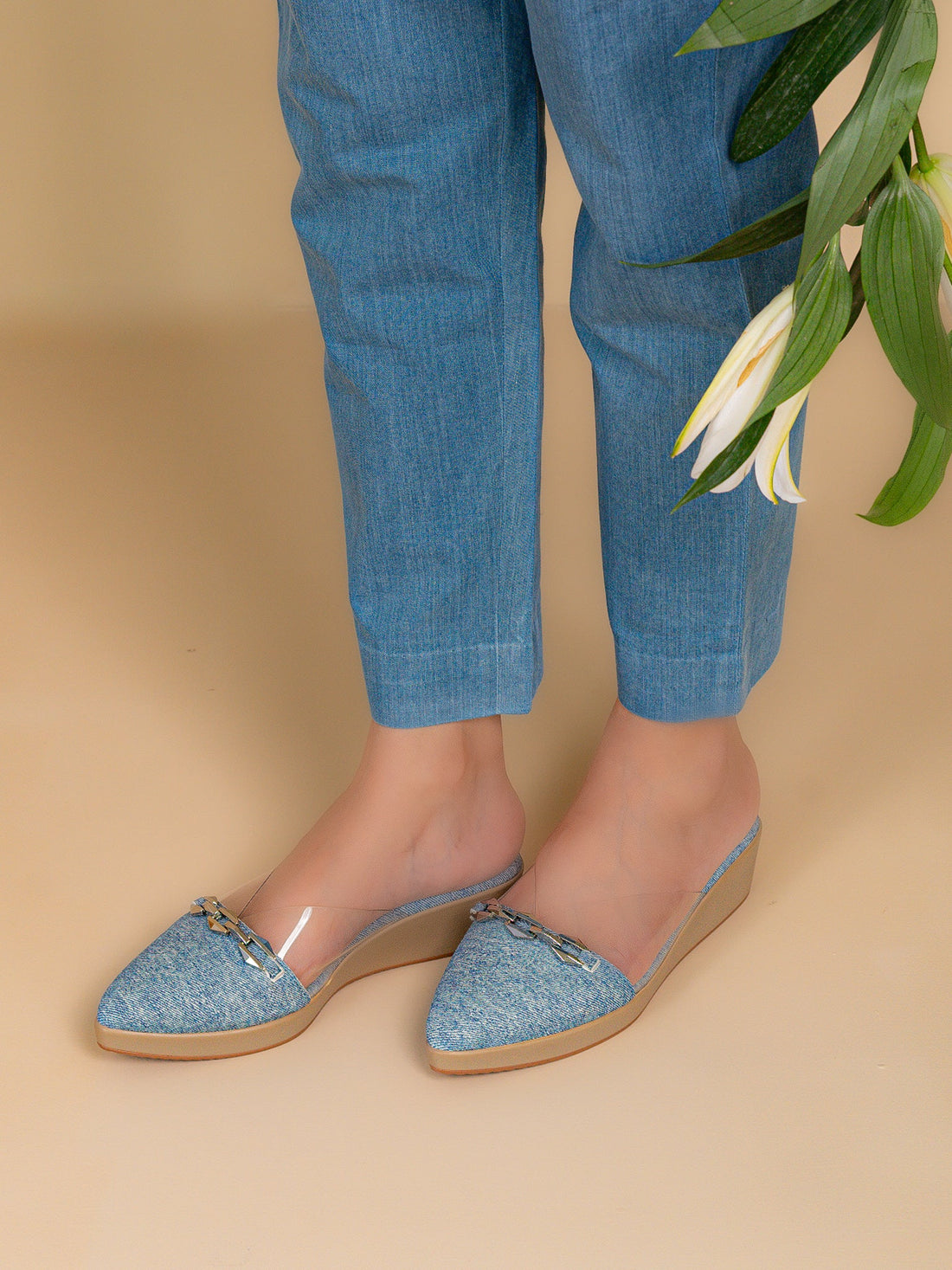 Vinyl Chain Detail Platforms