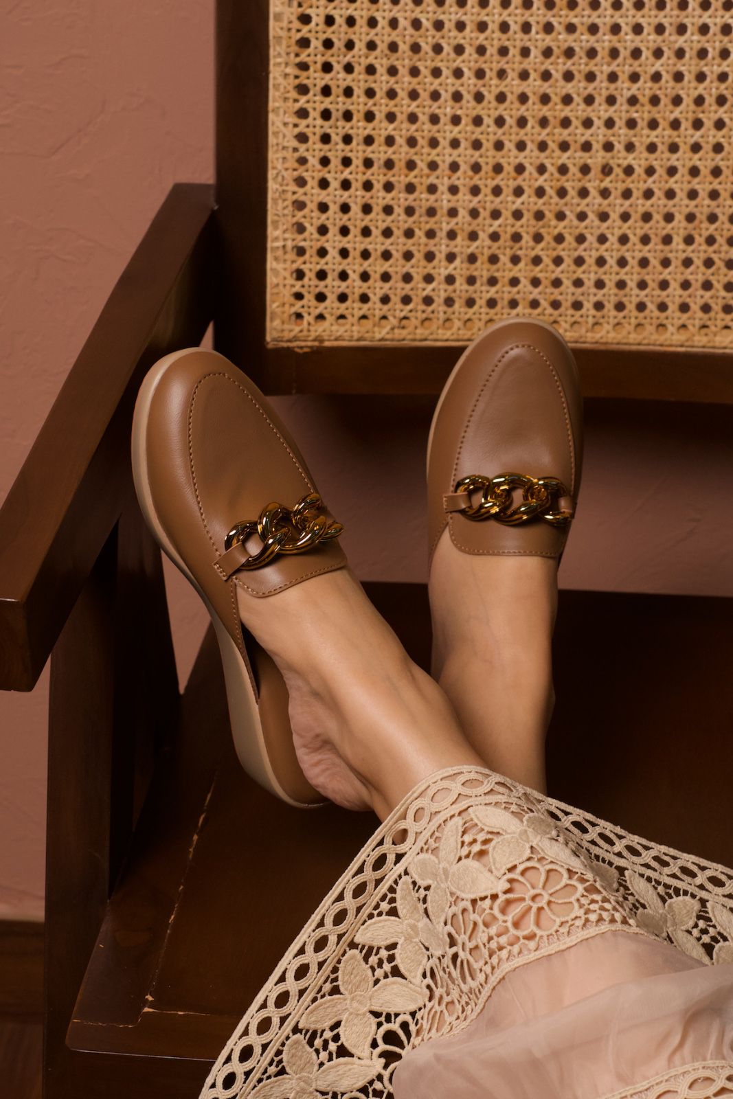 Chunky Chain Detail Mules
