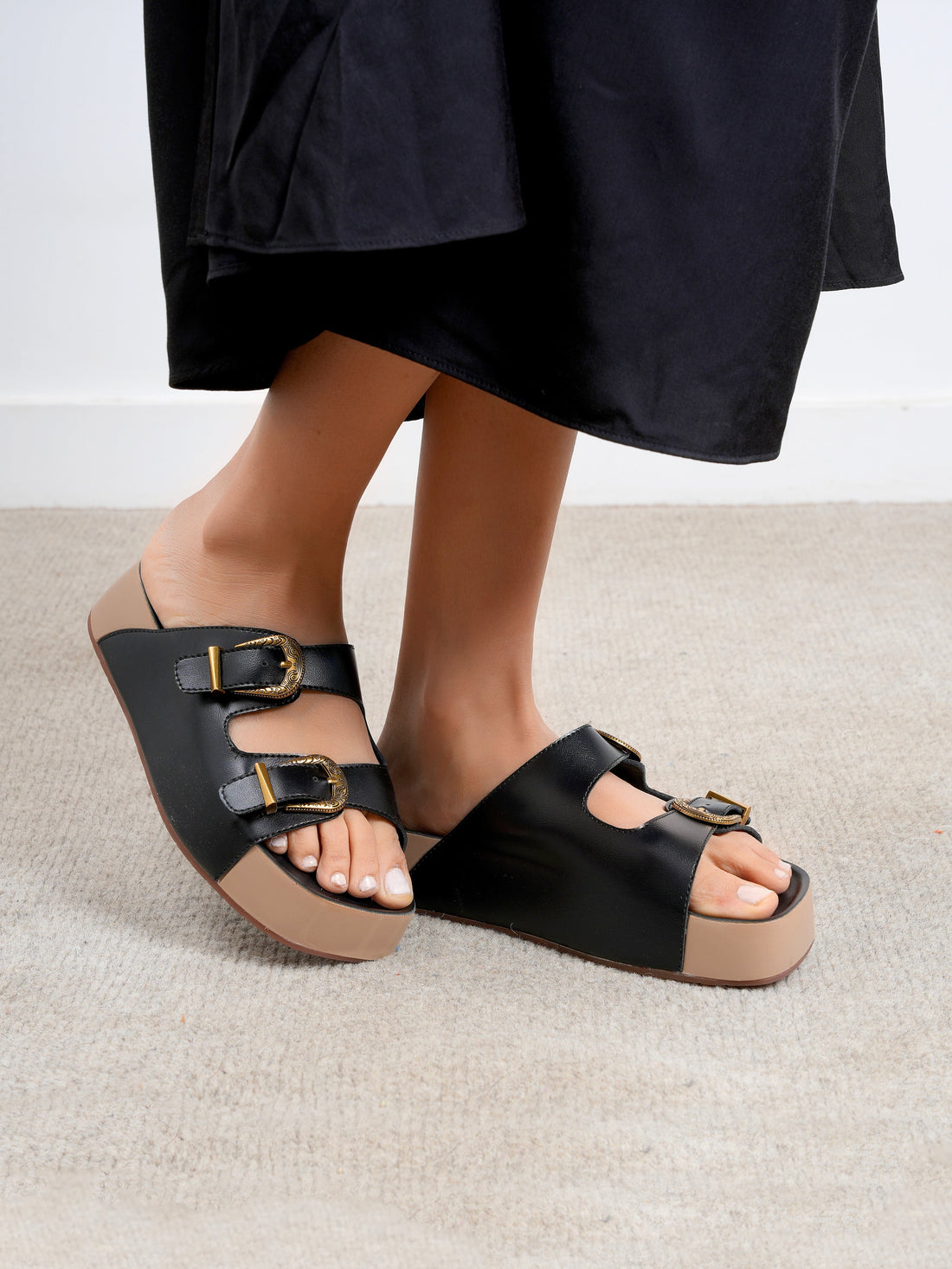 Antique Buckle Detail platform Sandals